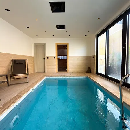 Vila Elizabella Luxury Retreat In Nature With Heated Pool And Sauna *