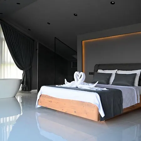 Elizabella Luxury Retreat In Nature With Heated Pool And Sauna Vila