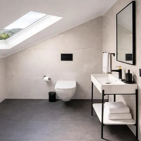 Vila Elizabella Luxury Retreat In Nature With Heated Pool And Sauna *
